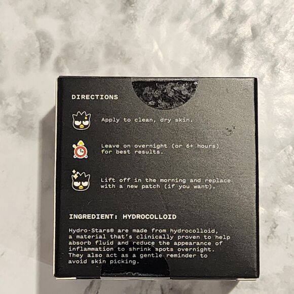 Sanrio Badtz-maru x Starface Big Compact w/ Mirror & 32 Acne Patches Hello Kitty - Picture 5 of 7